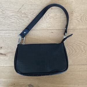 Urban Outfitters - Faux Croc Shoulder Bag in Black